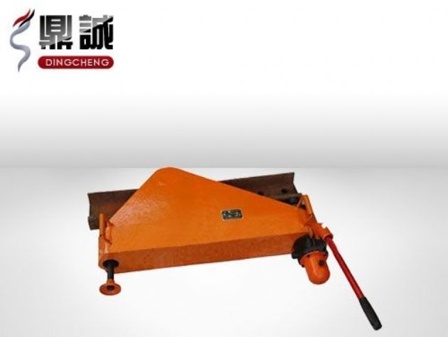 點擊查看詳細信息<br>標題：垂直液壓彎軌機 閱讀次數(shù)：4625