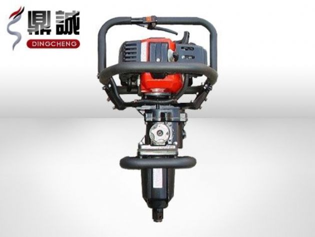 點(diǎn)擊查看詳細(xì)信息<br>標(biāo)題：便攜式內(nèi)燃扳手 閱讀次數(shù)：4589