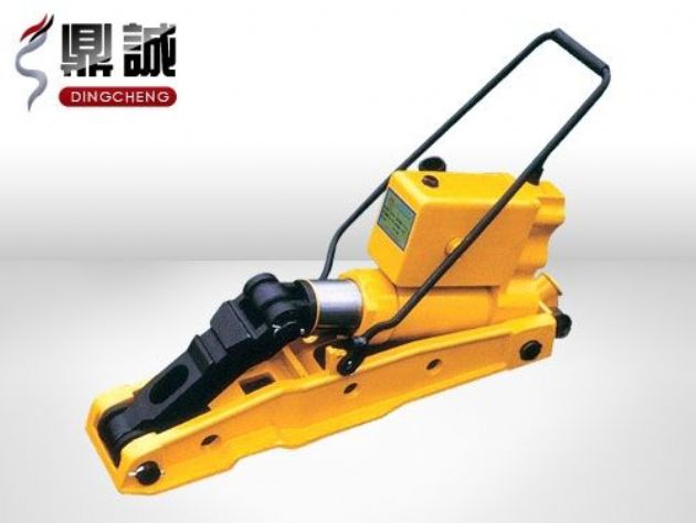 點(diǎn)擊查看詳細(xì)信息<br>標(biāo)題：液壓起撥道機(jī) 閱讀次數(shù)：4405