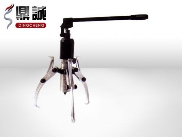 點(diǎn)擊查看詳細(xì)信息<br>標(biāo)題：整體式液壓拉馬 閱讀次數(shù)：5052