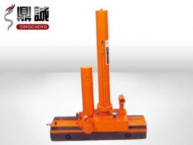 點(diǎn)擊查看詳細(xì)信息<br>標(biāo)題：機(jī)車落軌復(fù)位機(jī) 閱讀次數(shù)：5012