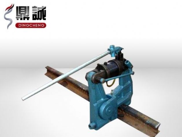 點(diǎn)擊查看詳細(xì)信息<br>標(biāo)題：液壓鋼軌擠孔機(jī) 閱讀次數(shù)：4639